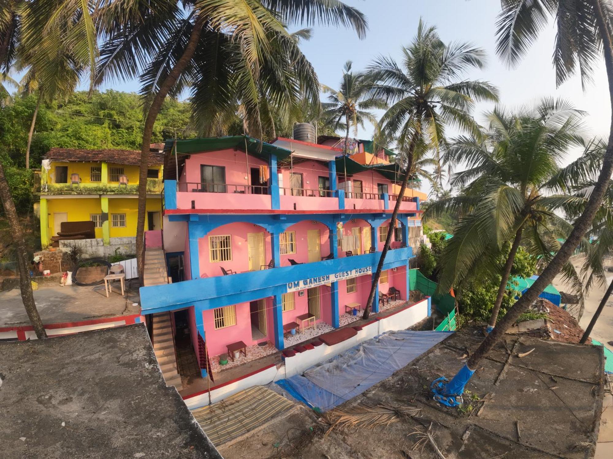 Om Ganesh Guest House Cliffside アランボル エクステリア 写真