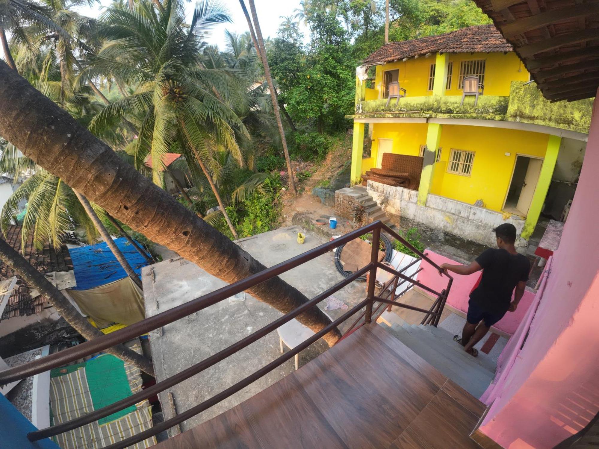 Om Ganesh Guest House Cliffside アランボル エクステリア 写真
