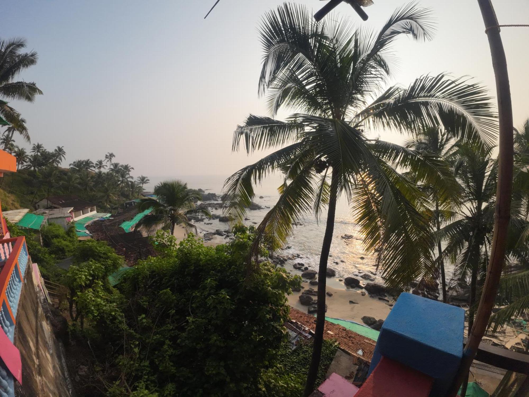 Om Ganesh Guest House Cliffside アランボル エクステリア 写真