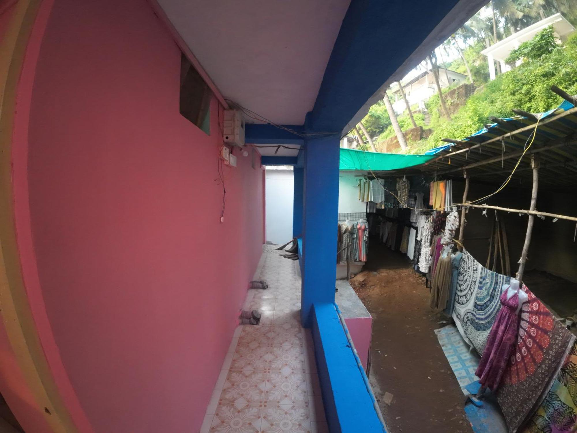 Om Ganesh Guest House Cliffside アランボル エクステリア 写真